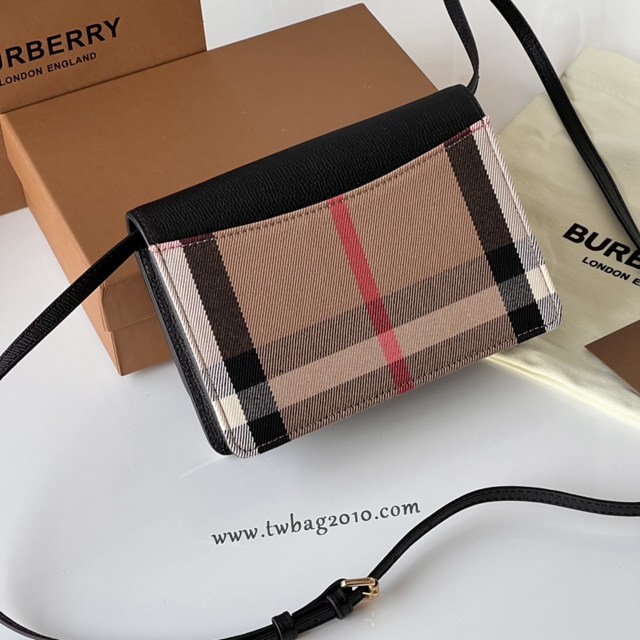 Burberry專門店新款兩用小肩包手包 巴寶莉翻蓋單肩斜挎女包 yxb1413